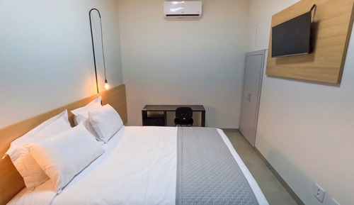 Habitación estándar con 1 cama doble o 2 individuales