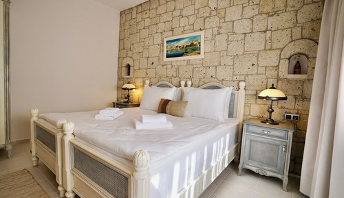 Deluxe Double Room, Garden Area