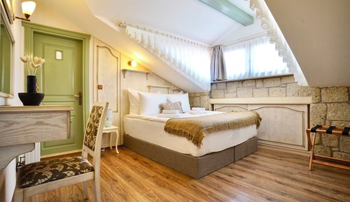 Grand Penthouse, Balcony