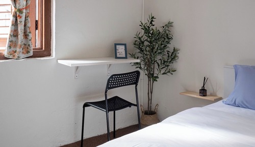 Habitación estándar doble, 1 cama de matrimonio, baño compartido, vistas a la ciudad