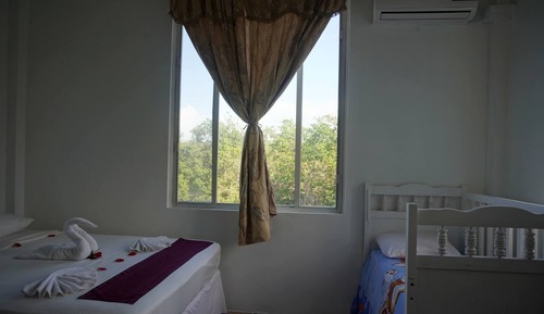 Apartamento, 2 habitaciones, fumadores, balcón