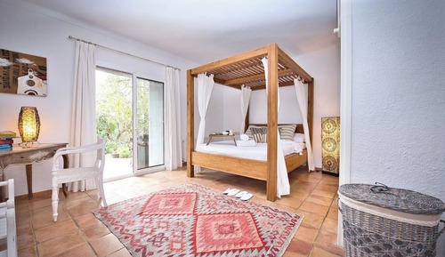 Habitación Confort doble, 1 cama de matrimonio, no fumadores, vistas a la piscina (Carlos)