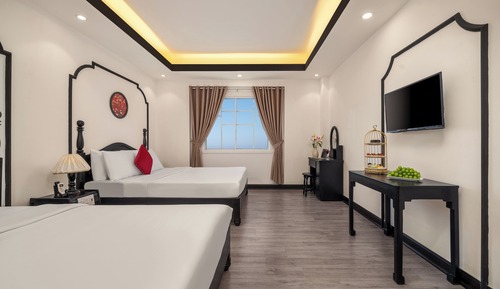 Habitación triple básica, vistas a la ciudad