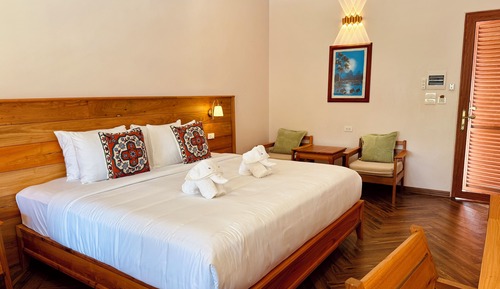 Habitación doble superior, 1 cama de matrimonio grande, vistas al complejo turístico