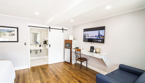 Habitación individual Confort, 1 cama de matrimonio grande, ducha adaptada, vistas a la montaña