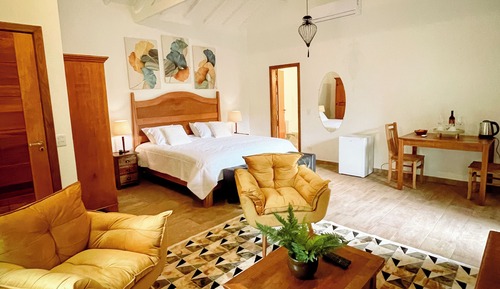 Chalet de lujo, balcón, vistas al jardín