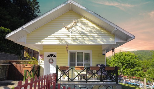 Chalet junior, vistas al jardín