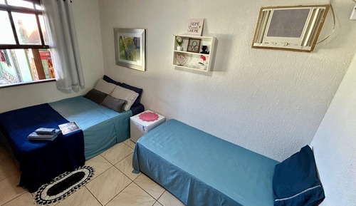 Habitación triple, vistas a la piscina