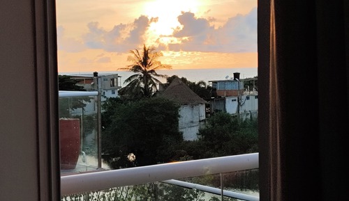 Habitación cuádruple económica, balcón, vistas al lago