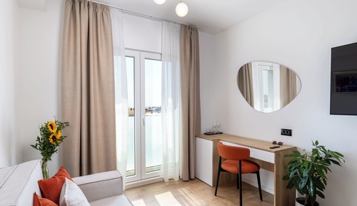 Habitación doble, vistas parciales al mar