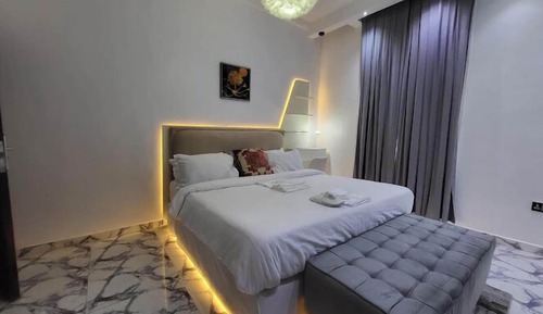 Apartamento económico, balcón, vistas a la ciudad