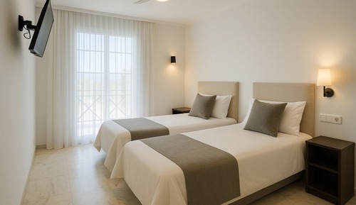Habitación estándar con 1 cama doble o 2 individuales, vistas a la montaña