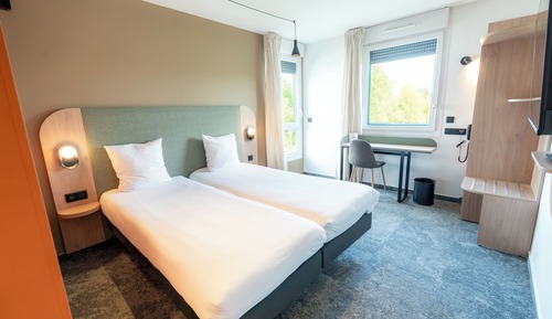 Habitación con 2 camas individuales