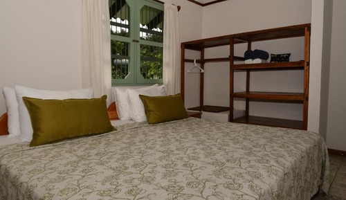 Habitación, 3 habitaciones, patio, vistas al jardín