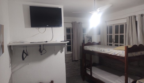 Habitación cuádruple básica, Servicio de limpieza