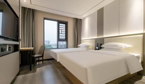 Classic Double Room, Canal View