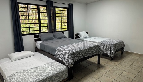 Grand Room, Private Bathroom