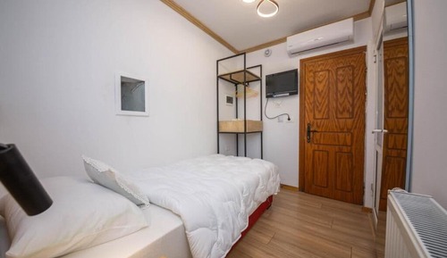 Single Room, City View