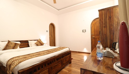 Habitación Confort doble, balcón, vistas al jardín