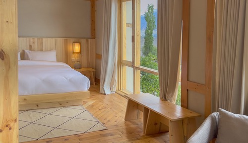 Superior Suite, Balcony, Mountain View