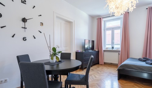 Apartamento Confort, varias camas, cocina, vistas al jardín