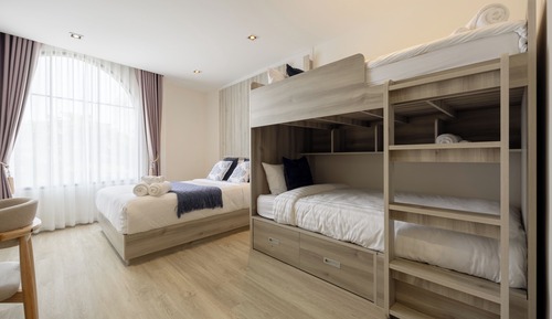 Habitación cuádruple familiar, vistas a la ciudad