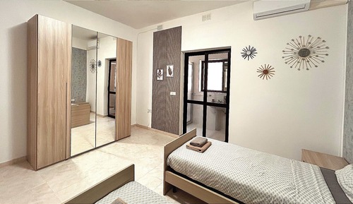 Apartamento económico, balcón, vistas al valle