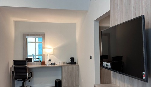 Habitación con 1 cama doble o 2 individuales, vistas a la ciudad