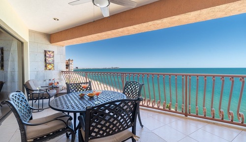 Apartamento, varias camas, balcón, vistas al mar (Sonoran Sun SW 804)