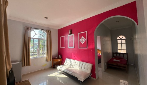 Habitación cuádruple básica, vistas parciales al mar