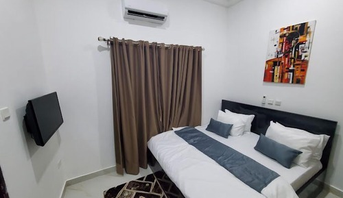 Apartamento económico, balcón, vistas a la ciudad