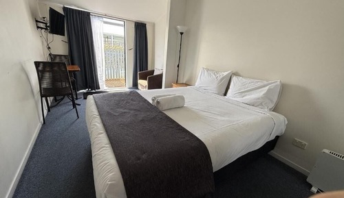 Estudio Confort, vistas a la piscina