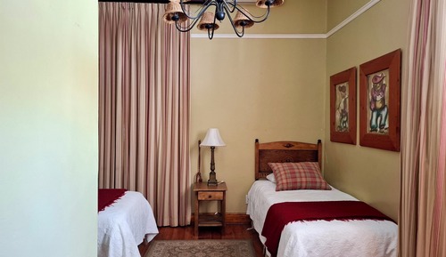 Habitación clásica con 2 camas individuales