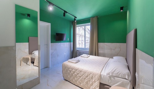 Habitación estándar, en edificio anexo (Via A. De Gasperi 55)