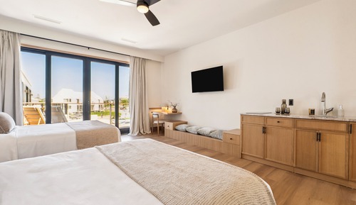 Suite, 2 camas de matrimonio, balcón, vistas al mar (Ocean View 2 Queens)