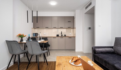 Apartamento familiar, balcón, vistas a la ciudad