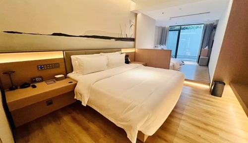 Suite Confort, vistas al jardín