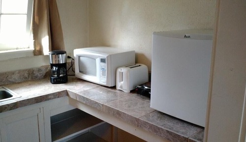 Habitación familiar, 2 camas de matrimonio, no fumadores, planta baja