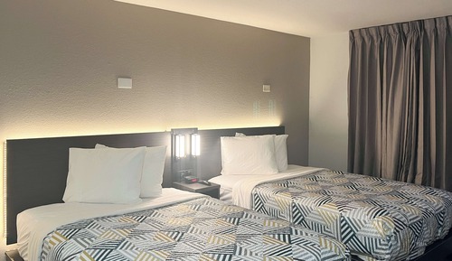 Habitación estándar, 2 camas dobles, fumadores, cocina básica