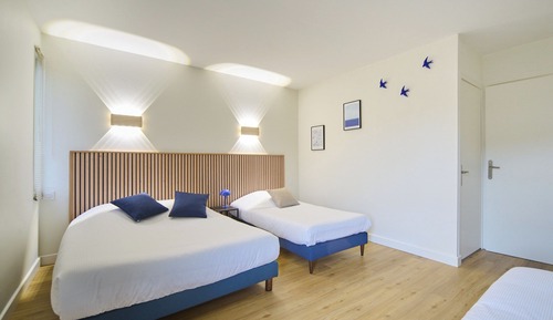 Habitación cuádruple clásica, vistas al jardín