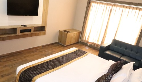 Habitación doble superior, balcón, vistas al jardín