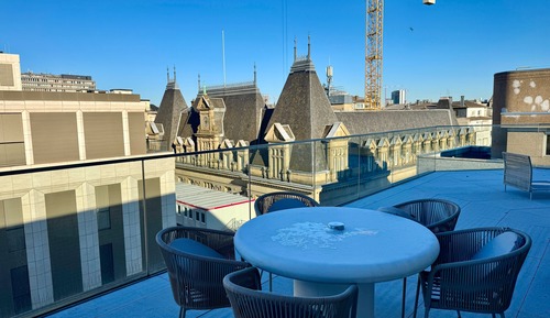 Apartamento de lujo, 2 habitaciones, vistas a la ciudad