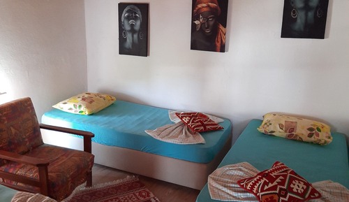 Basic Apartment, Garden View