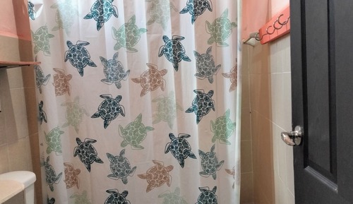 Habitación familiar con 1 cama doble o 2 individuales, vistas al jardín