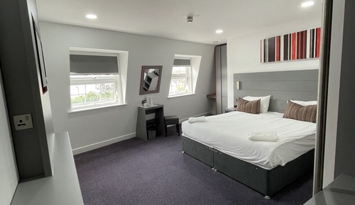 Habitación doble, baño privado