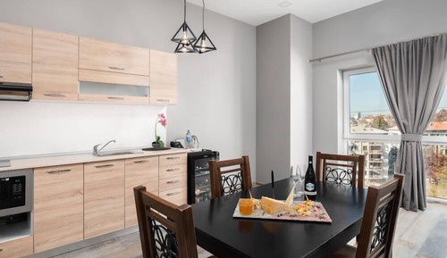 Estudio, vistas a la ciudad