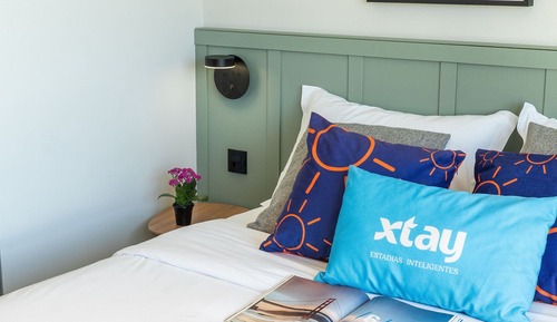 Estudio clásico, 1 cama de matrimonio, terraza