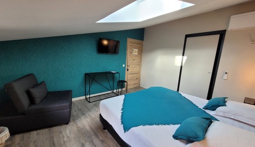 Habitación Deluxe con 1 cama doble o 2 individuales, vistas al patio