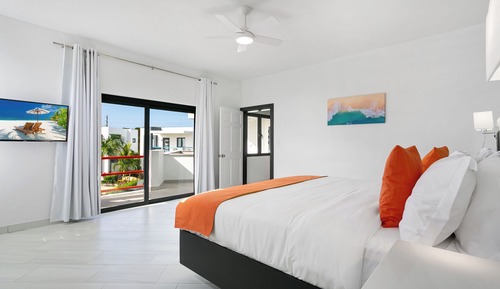 Suite Deluxe, patio, vistas parciales al mar