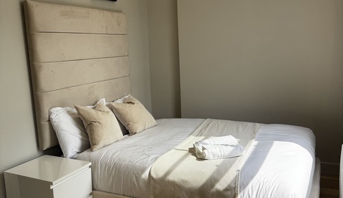 Habitación clásica doble, baño privado, vistas a la ciudad